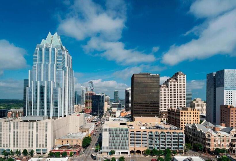 חדר סטנדרט עם מיטת קינג, The Westin Austin Downtown