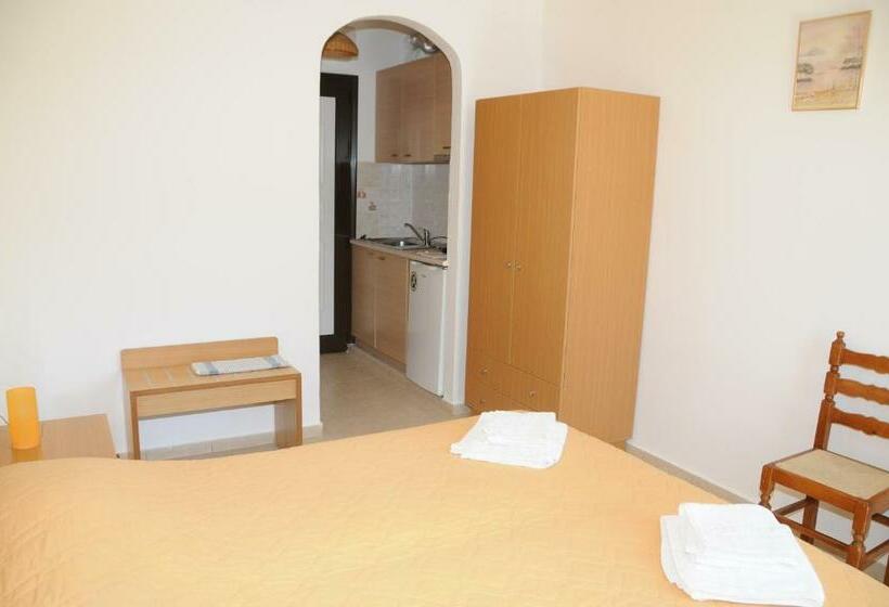 스탠다드 스튜디오, Manolis Apartments Plakias