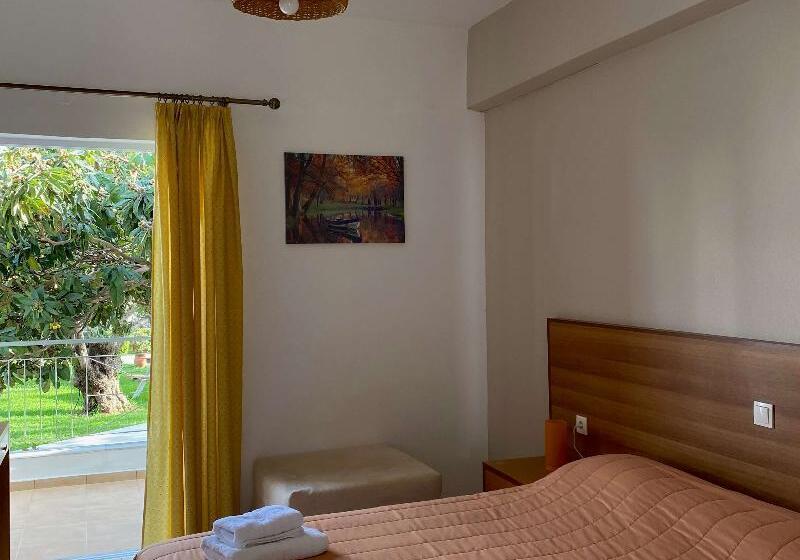 스탠다드 스튜디오, Manolis Apartments Plakias