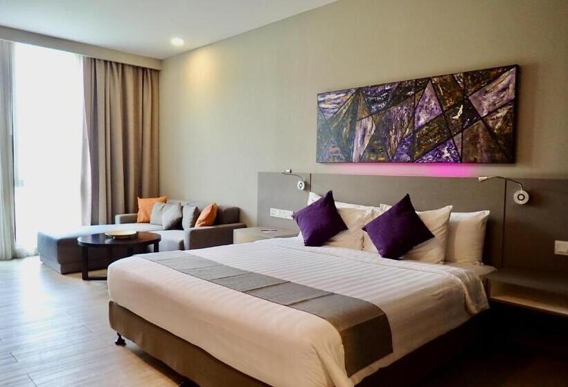 Номер Deluxe Кровать Кинг, Qliq Damansara