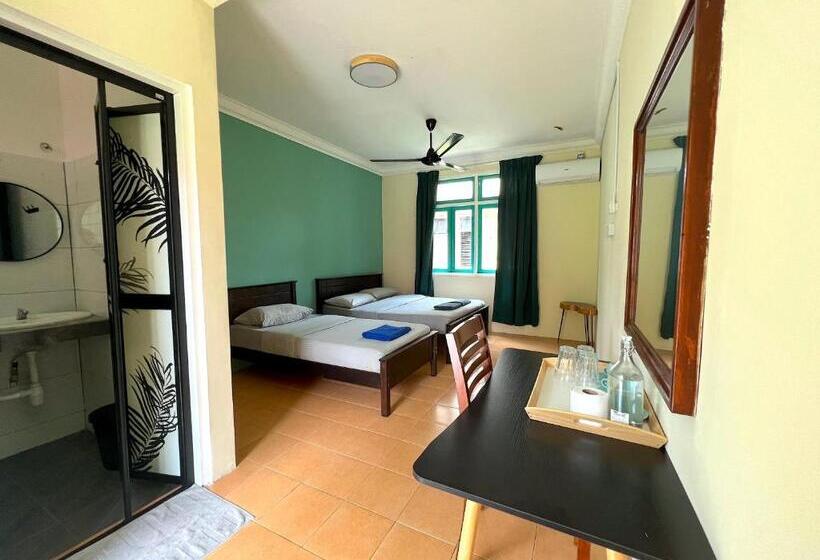 اتاق استاندارد سه نفره, Papaya Resort