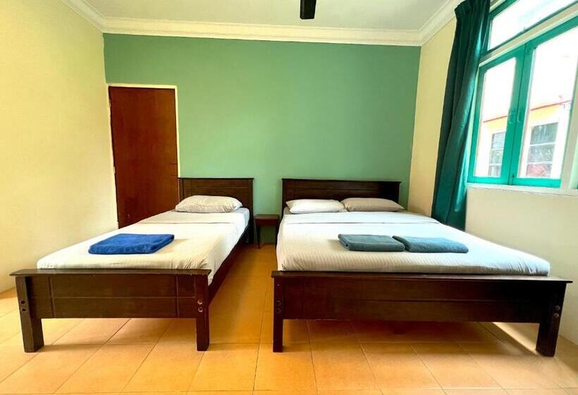 اتاق استاندارد سه نفره, Papaya Resort