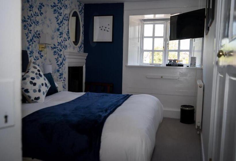 Номер Стандарт, Findon Manor
