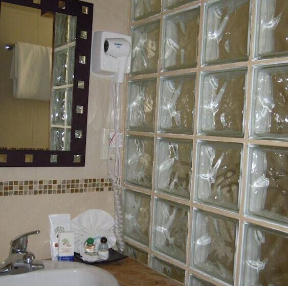 标准间, La Casa Del Laurel