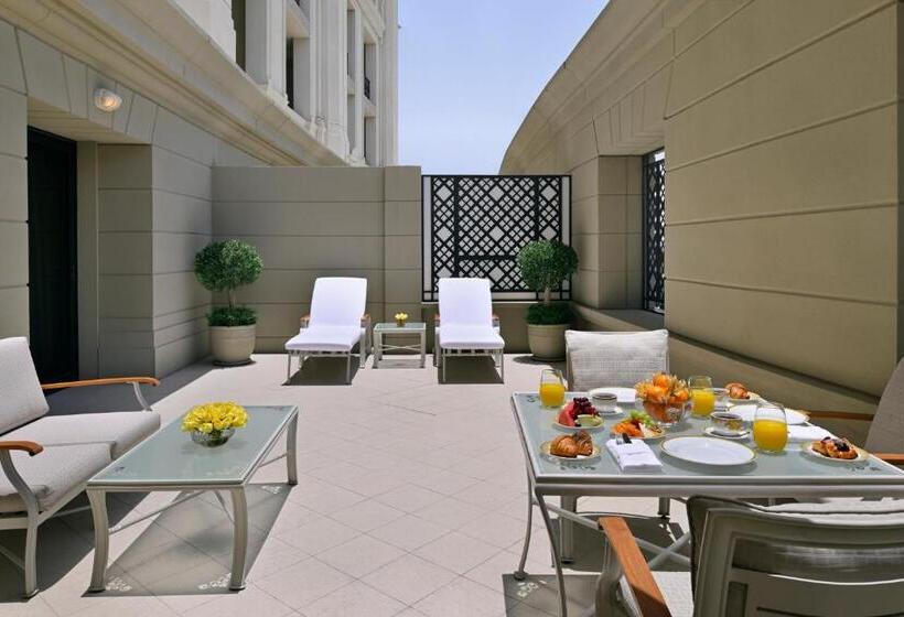 Люкс Вид на Город, Palazzo Versace Dubai