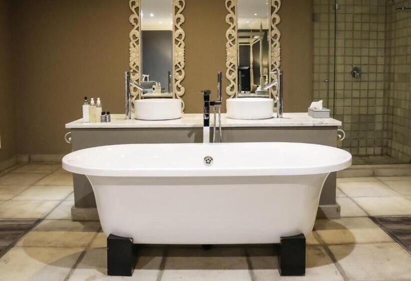 غرفة تنفيذية, The Wesley Boutique Hotel & Spa