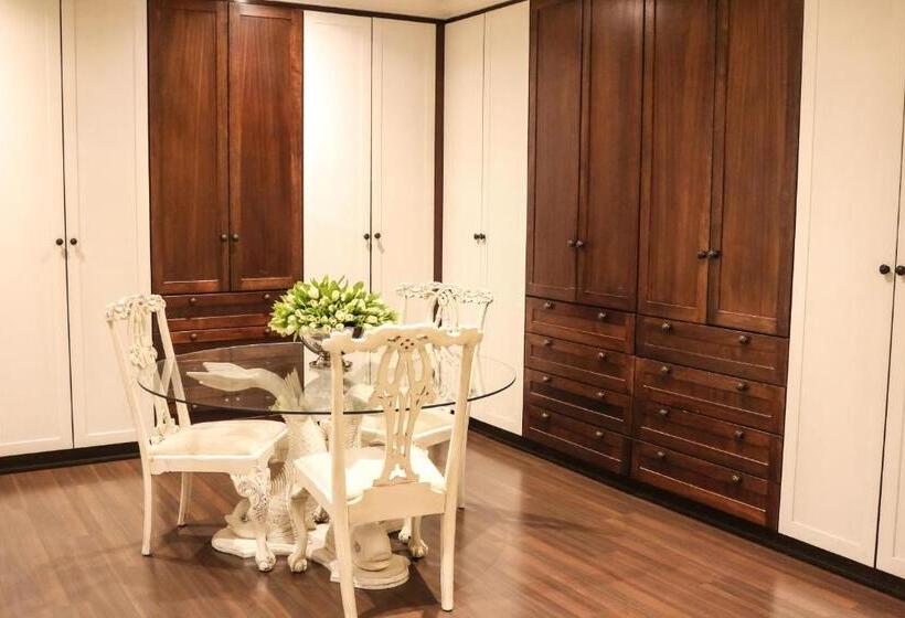 جناح ديلوكس سرير كينج, The Wesley Boutique Hotel & Spa