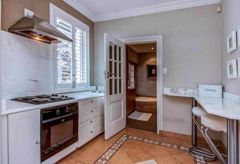 جناح ديلوكس سرير كينج, The Wesley Boutique Hotel & Spa