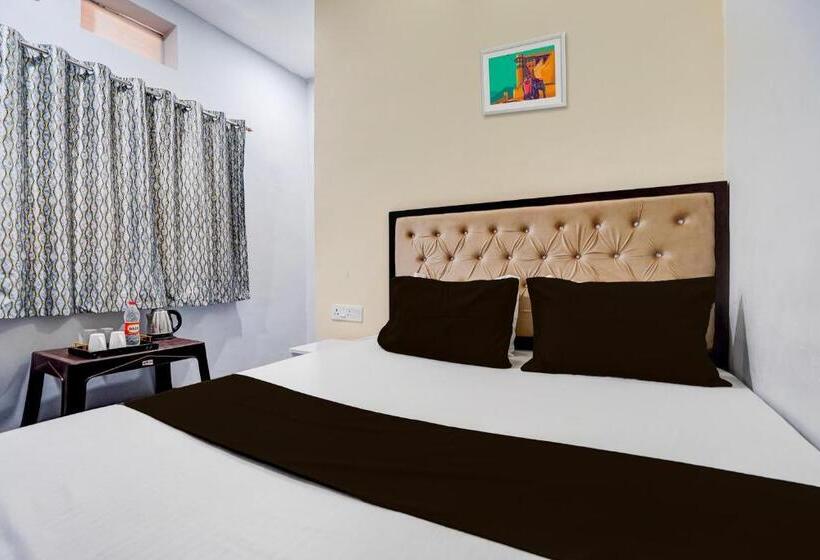 Трехместный Номер Классика, Oyo Flagship 80489 Sanskriti P Guest House