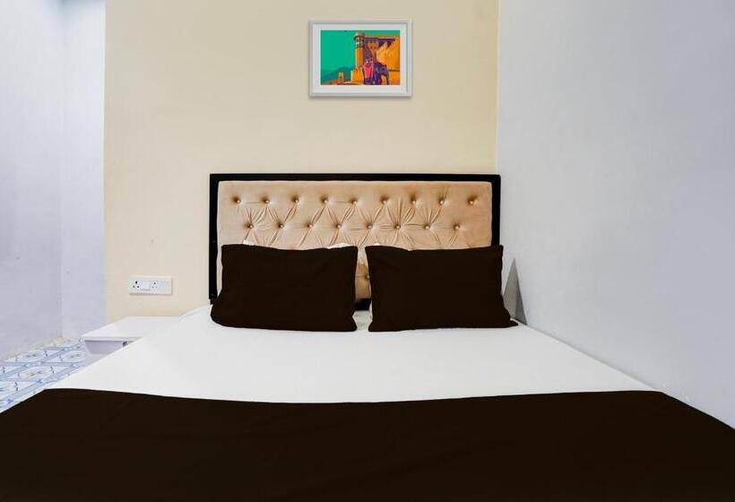 Трехместный Номер Классика, Oyo Flagship 80489 Sanskriti P Guest House