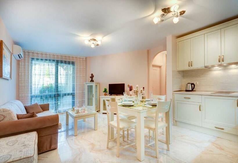Апартаменты 1 Спальня, Artur Vip Residence Club