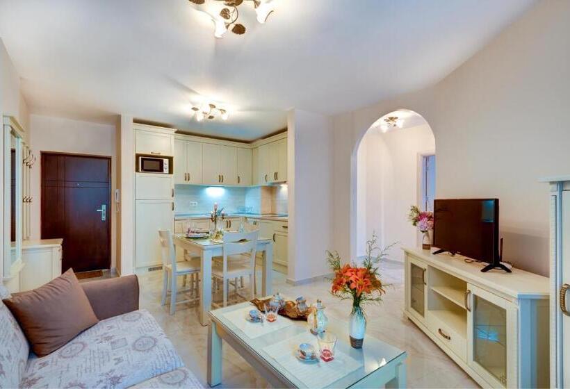 Апартаменты 3 Спальни, Artur Vip Residence Club