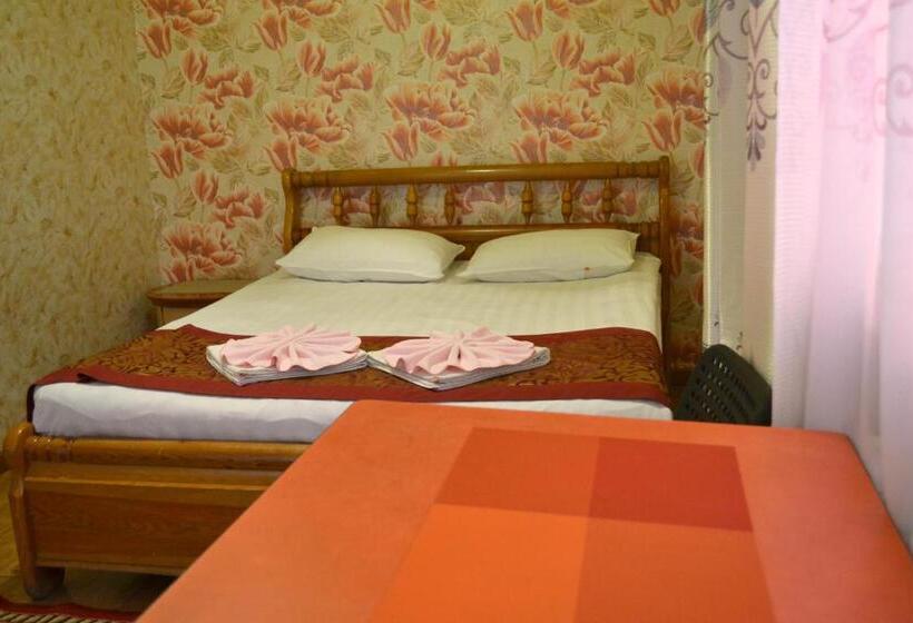 اتاق استاندارد, Danista Nomads Tour Hostel