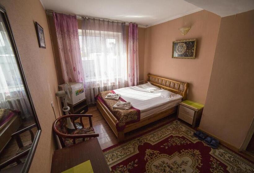 اتاق استاندارد, Danista Nomads Tour Hostel