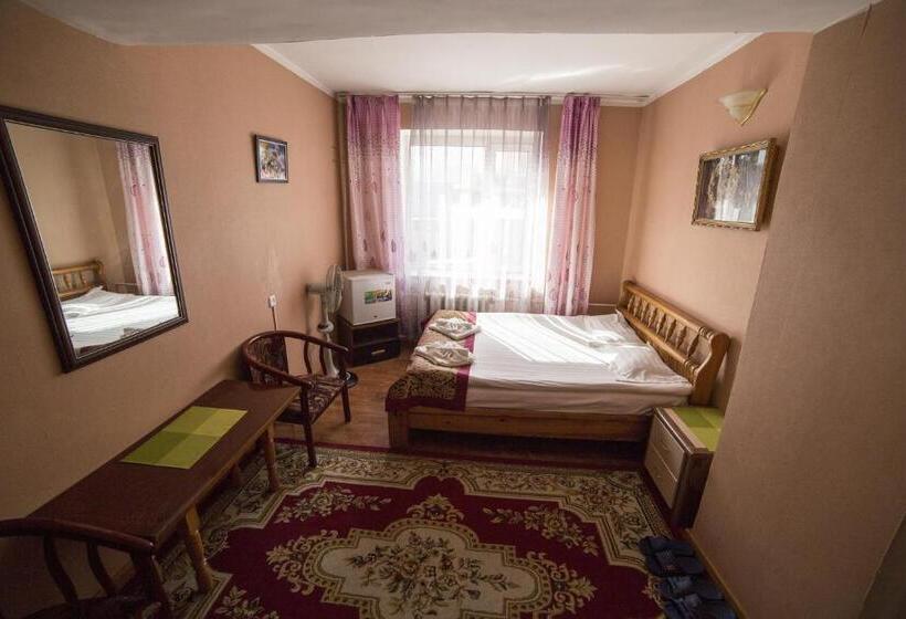 اتاق استاندارد, Danista Nomads Tour Hostel