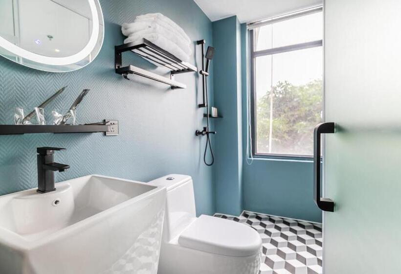 Quarto Deluxe, Puzzle Hotel Guangzhou Fenghuang New Village Subway Station