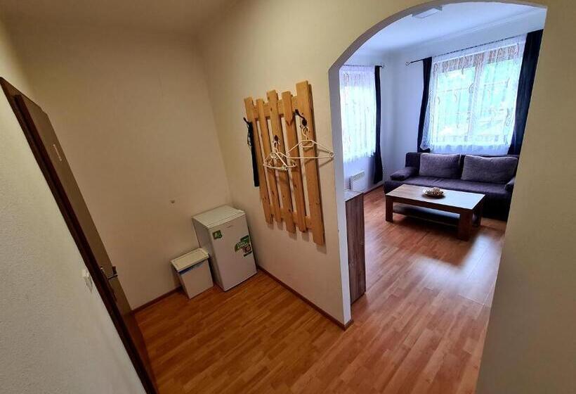 استودیوی استاندارد, Pension štěpán