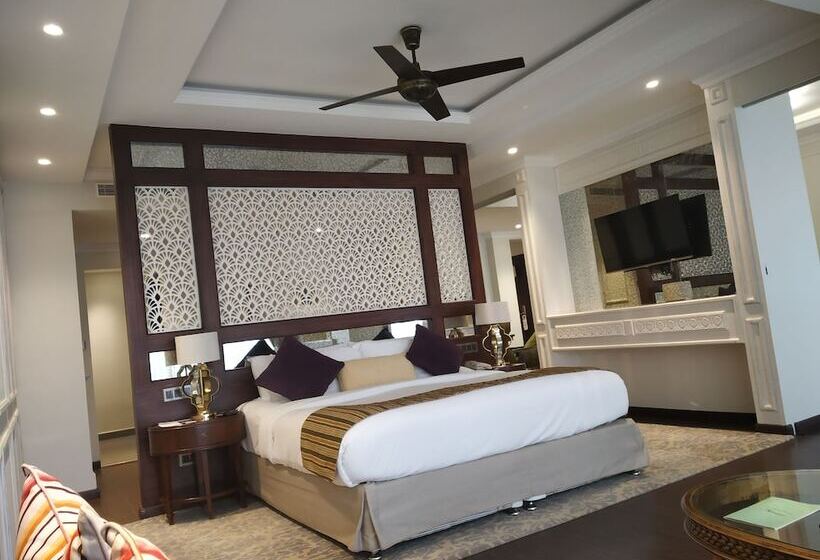 سوئیت رویال, Fragrant Nature Munnar   A Five Star Classified