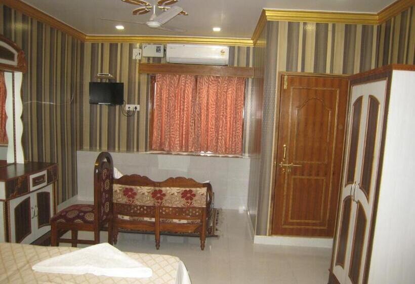 חדר דלוקס, Kedareswar B&b