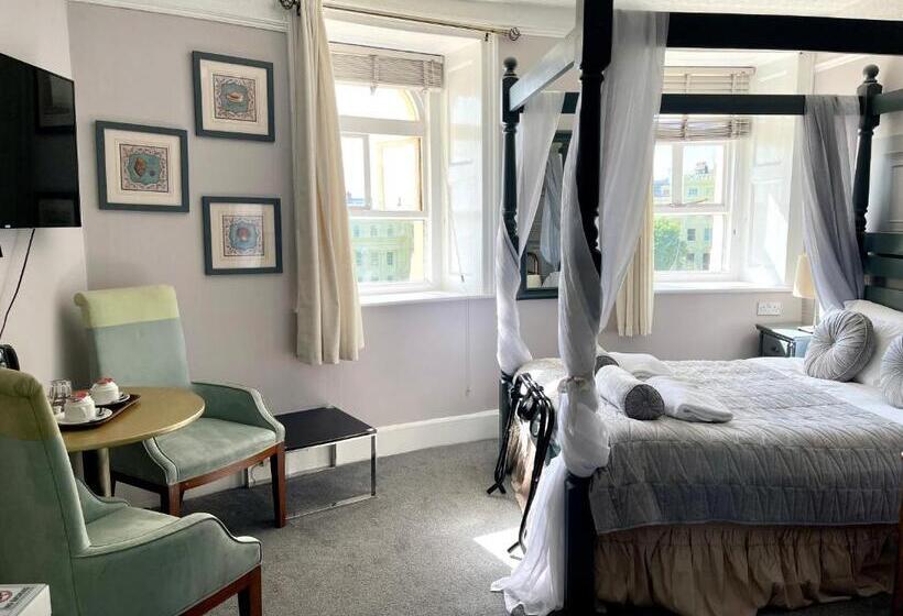 Полулюкс, X Hotel Brunswick Square