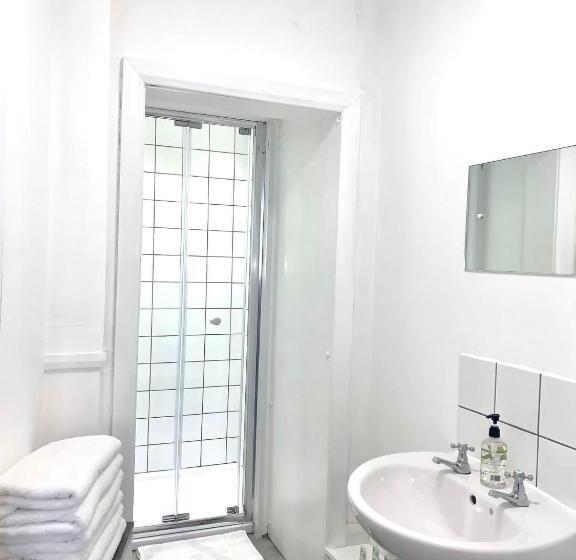 Семейный Номер Deluxe, X Hotel Brunswick Square