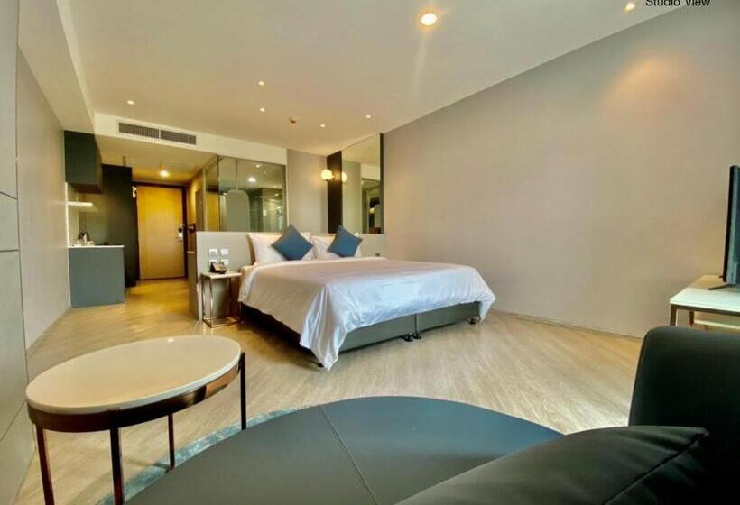 استودیوی استاندارد, Golden City Rayong