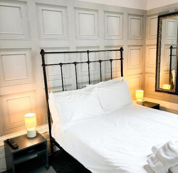 Номер Superior, X Hotel Brunswick Square
