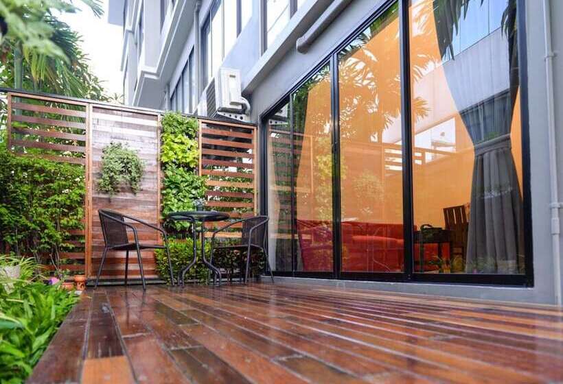 , The Pad Silom Serviced Apartment