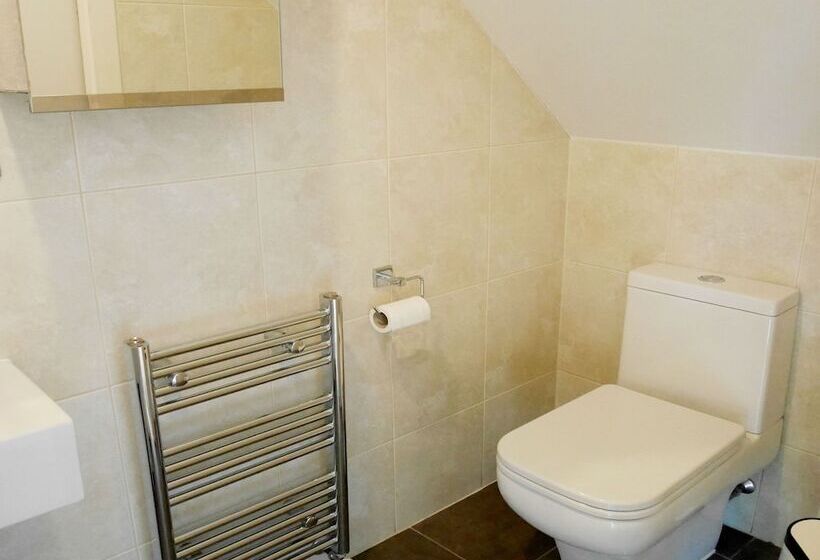 غرفة قياسية, Kew Studios And Rooms