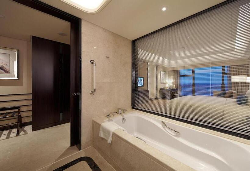 Номер Клуб, Crowne Plaza Guangzhou Zengcheng, An Ihg Hotel  Canton Fair Free Shuttle Bus