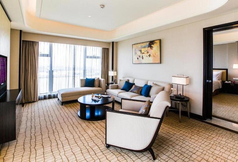 Номер Клуб, Crowne Plaza Guangzhou Zengcheng, An Ihg Hotel  Canton Fair Free Shuttle Bus