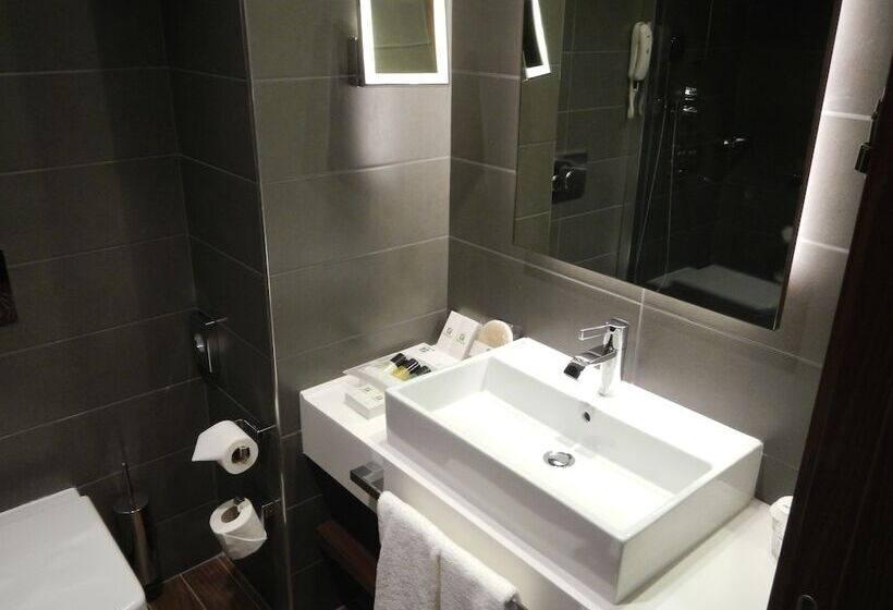 Номер Стандарт, Holiday Inn Istanbul   Kadikoy, An Ihg