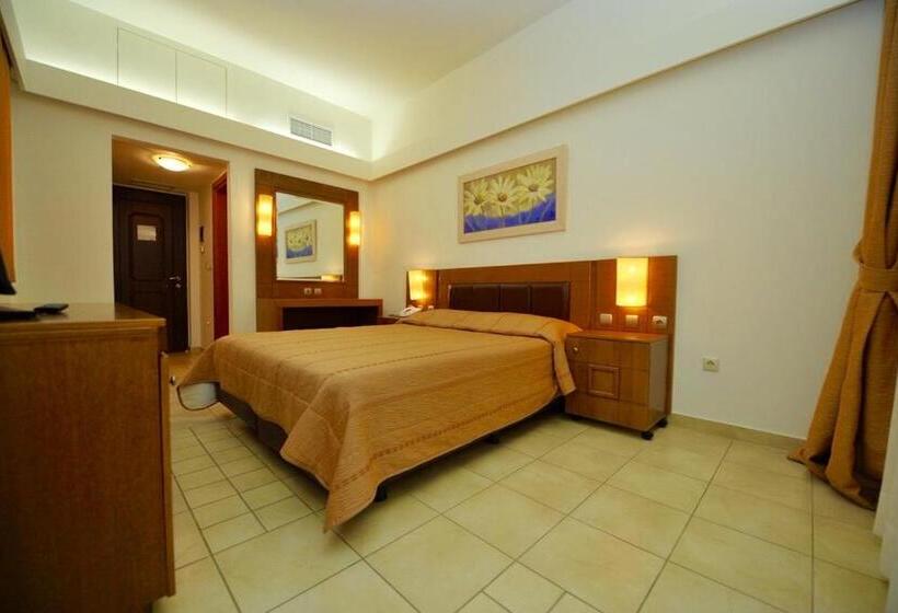 اتاق استاندارد چهار تخته با چشم‌انداز دریا, Pheia, Vriniotis Resorts