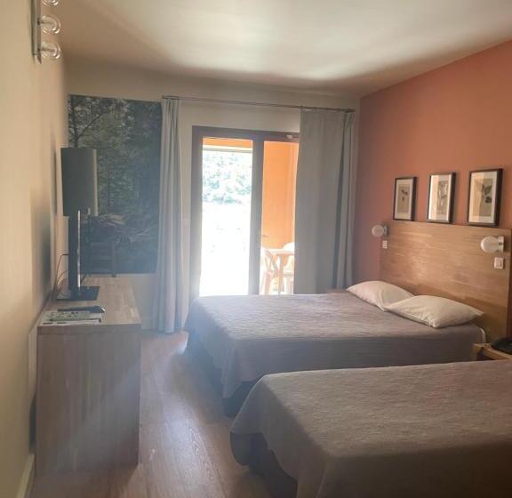 Трехместный Номер Superior, Logis Hotel Le Lonca