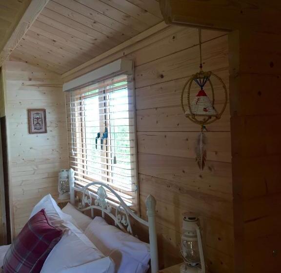 استودیو استاندارد با چشم‌انداز باغ, Fourwinds B&b