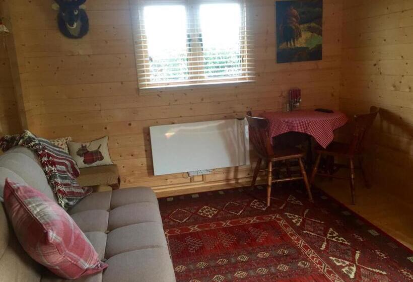 استودیو استاندارد با چشم‌انداز باغ, Fourwinds B&b