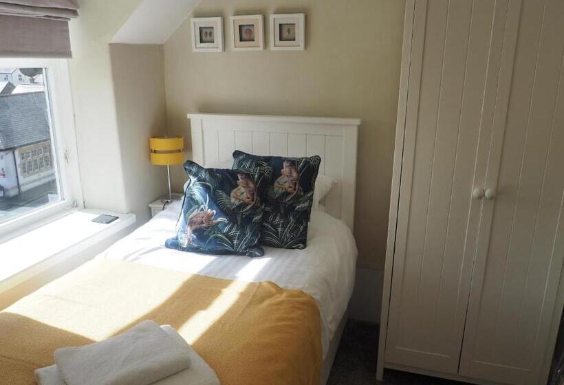 Трехместный Номер Классика, South View Guest House