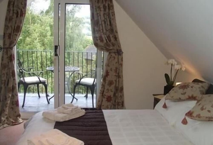 Номер Стандарт с Балконом, Tibbiwell Lodge