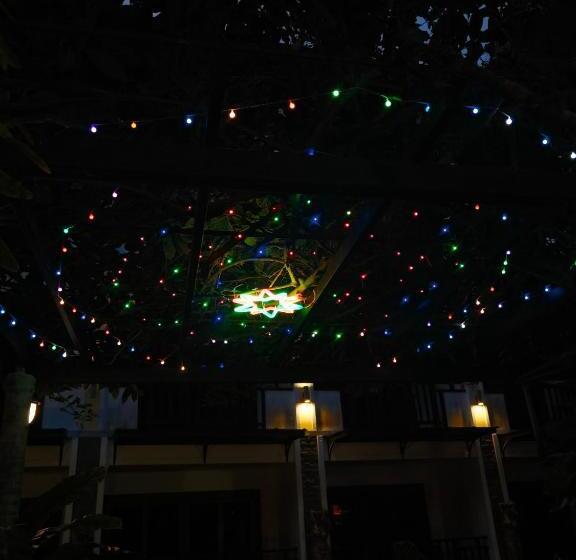 Номер Стандарт с Балконом, Phuket Meet Holiday Hotel Rawai 普吉岛相遇花园度假酒店 拉威店