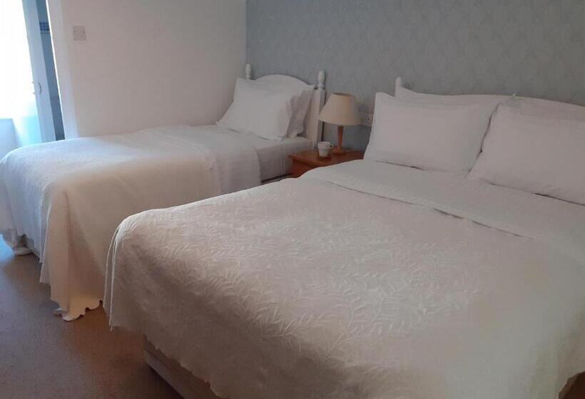 Номер Стандарт Трехместный, Gable Lodge Guest House