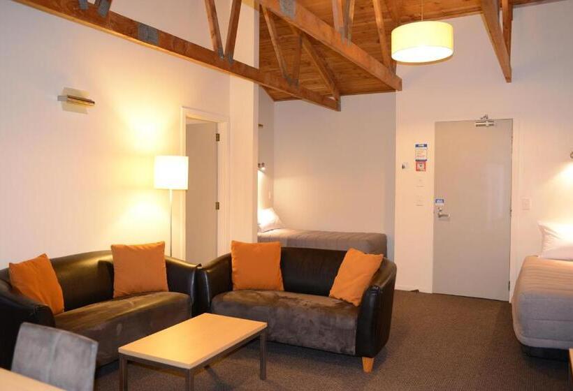 Family Suite, The Hobbit Motorlodge