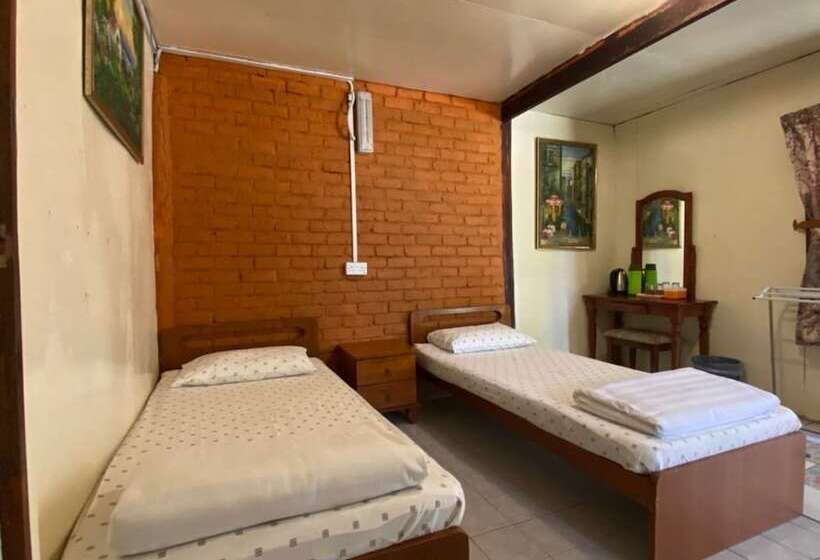 Номер Economy, Mile 36 Lodge