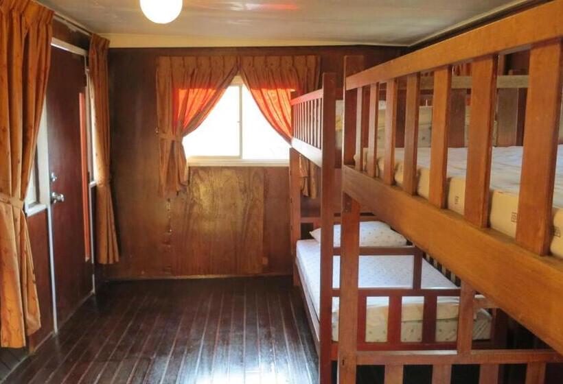 Апартаменты 3 Спальни, Mile 36 Lodge