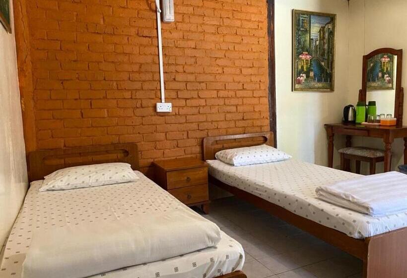 Номер Economy, Mile 36 Lodge