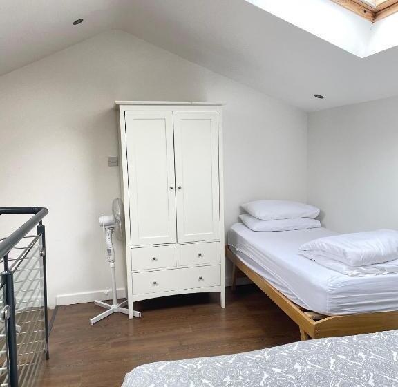 בית, חדר שינה 1, Rossendale Holiday Cottages & Spa