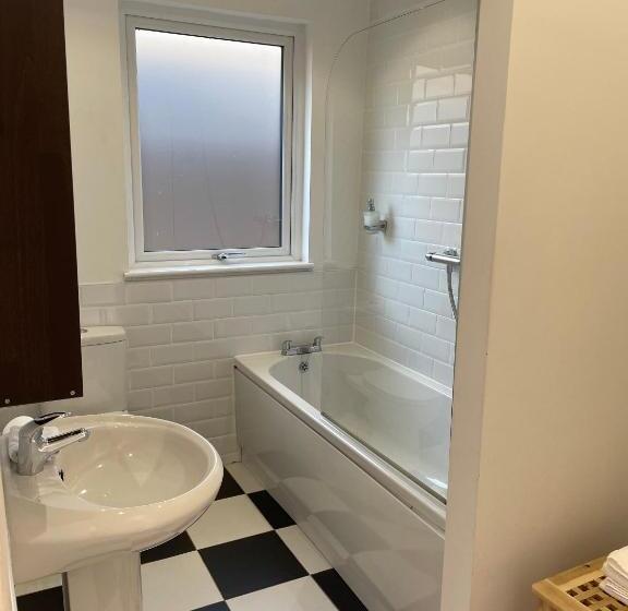Номер Стандарт, Rossendale Holiday Cottages & Spa