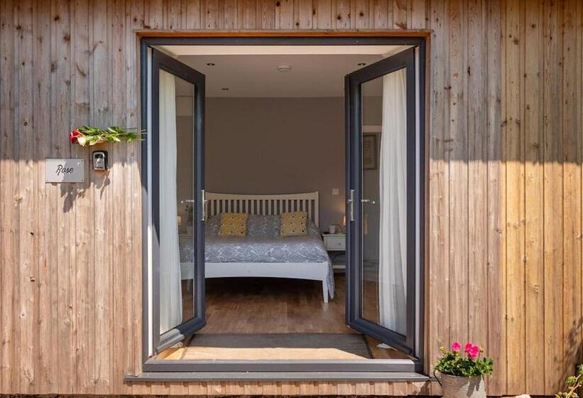 Номер Стандарт, Rossendale Holiday Cottages & Spa