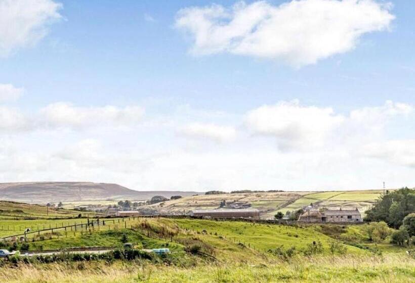 Дом 2 Спальни, Rossendale Holiday Cottages & Spa