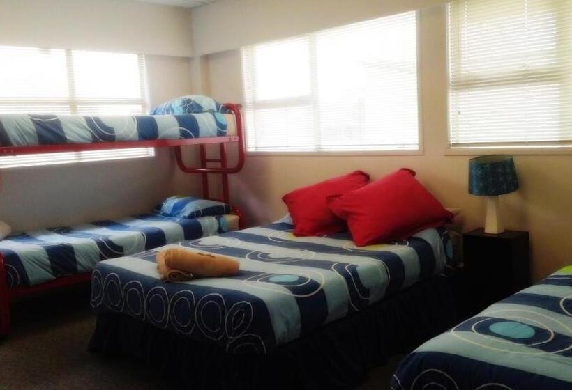 Quarto Familiar, Backpackers Central Hamilton