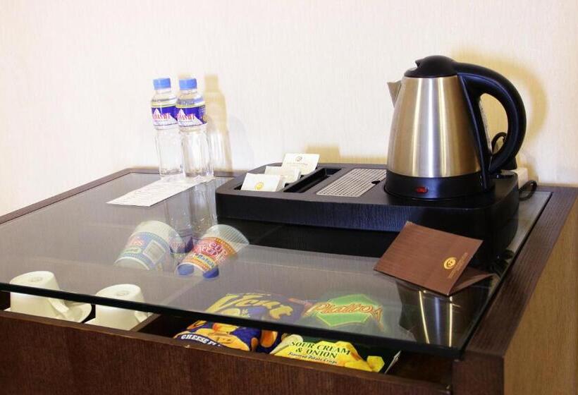 اتاق اجرایی با تخت بزرگ, Golden Phoenix Hotel   Manila